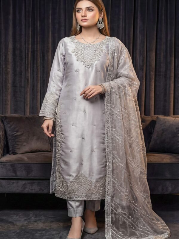 FB-271 | Ivory Gold | 3 Pcs Luxury Lava Silk Embroidered Suit with Net Dupatta