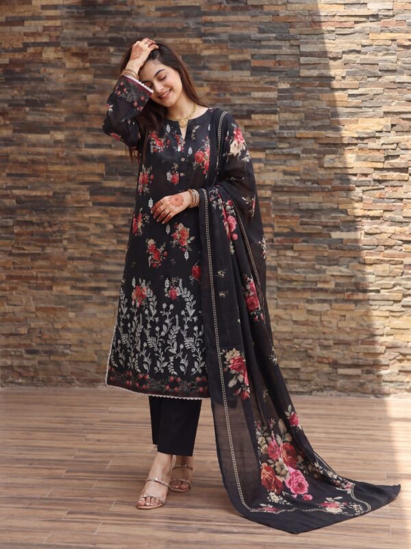 FB-338 | Crimson Noir | 3 Pcs Unstitch With Cotton Trouser